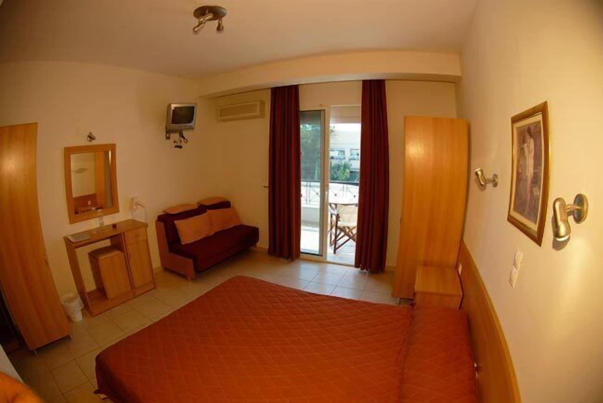 Filia Hotel And Apartments Limenas  Exterior photo