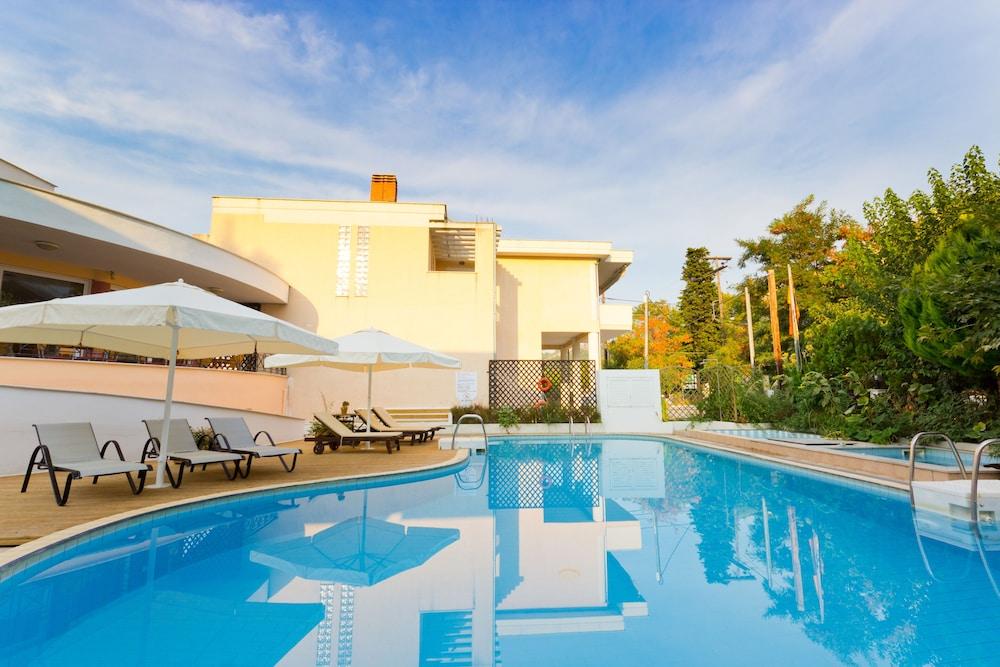 Filia Hotel And Apartments Limenas  Exterior photo